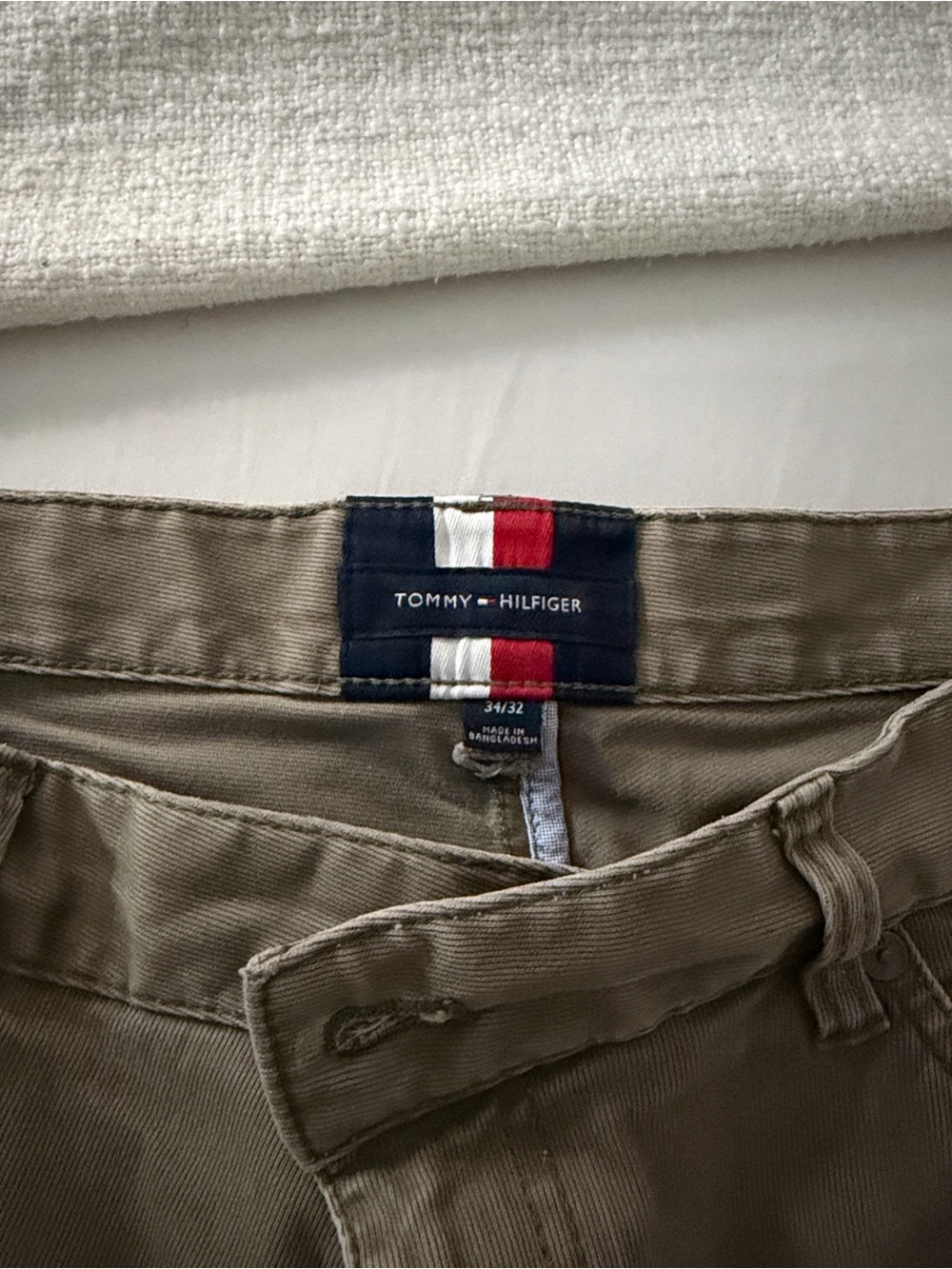 Tommy Hilfiger Olive Green Men's Cotton Pants with Signature Trim - Picture 4 of 4